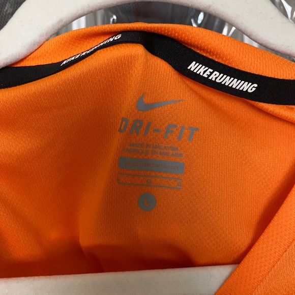 OBO! Men's Nike Dri-Fit Tank Top - Picture 2 of 4